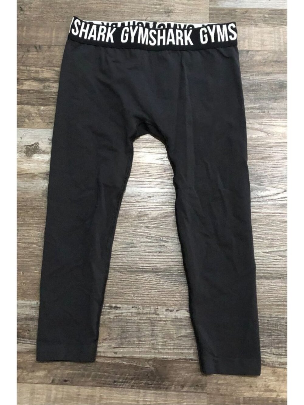 Gymshark Cropped Seamless Leggings Medium Black Athletic 18" Inseam